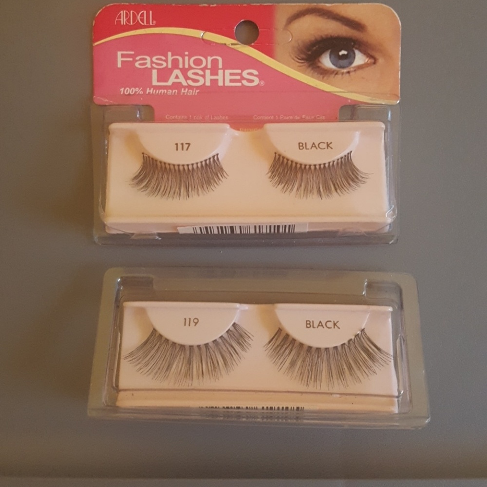 False eyelashes
